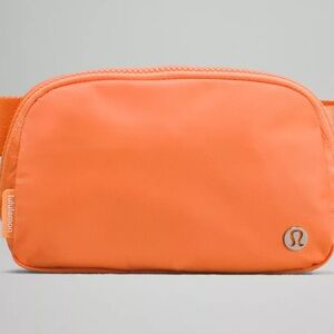 Lululemon Athletica Everywhere Belt Bag.